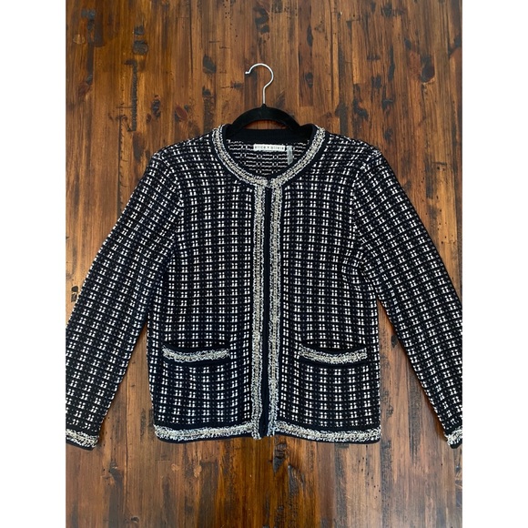 Alice+Olivia B&W Sweat with Silver Chain Accents - Picture 2 of 6